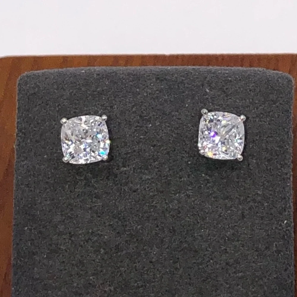 1.5ct Cushion Cut Earrings - Picture 11 of 14